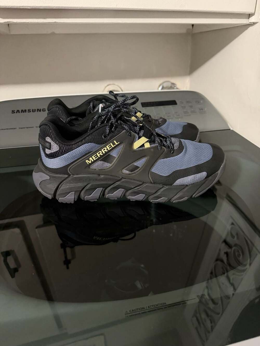 Merrell Maipo Explorer Size 9.5 Hiking Shoes Black Blue